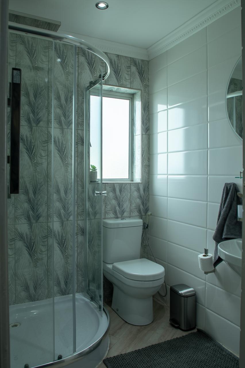 To Let 2 Bedroom Property for Rent in Vredehoek Western Cape